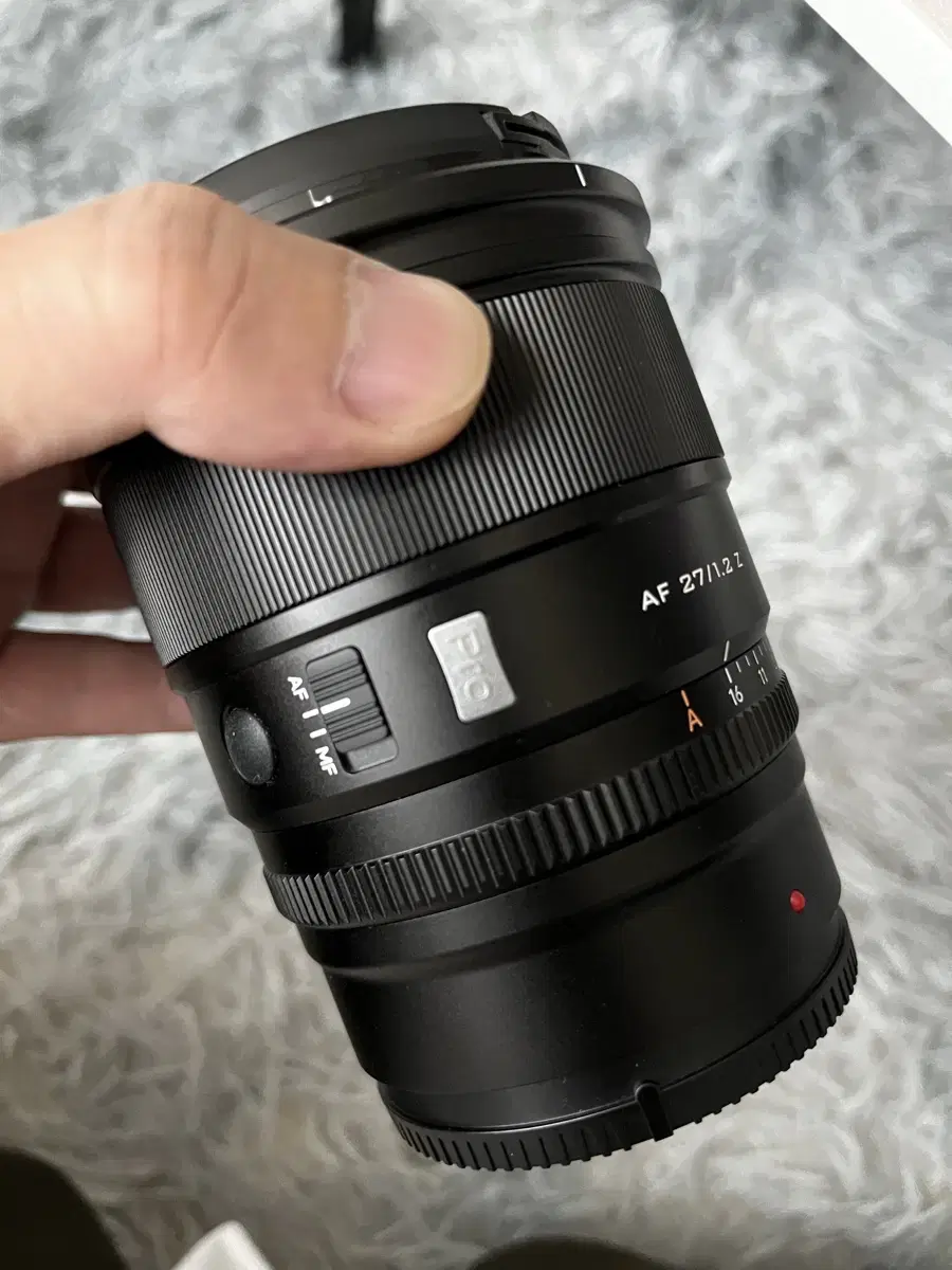 빌트록스 27mm f1.2 니콘 z 마운트 (최상급 컨디션)